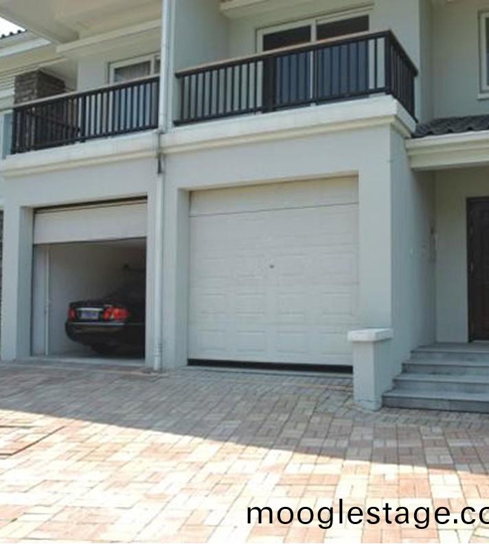 堆積(ji)捲(juan)簾(lian)門(men)